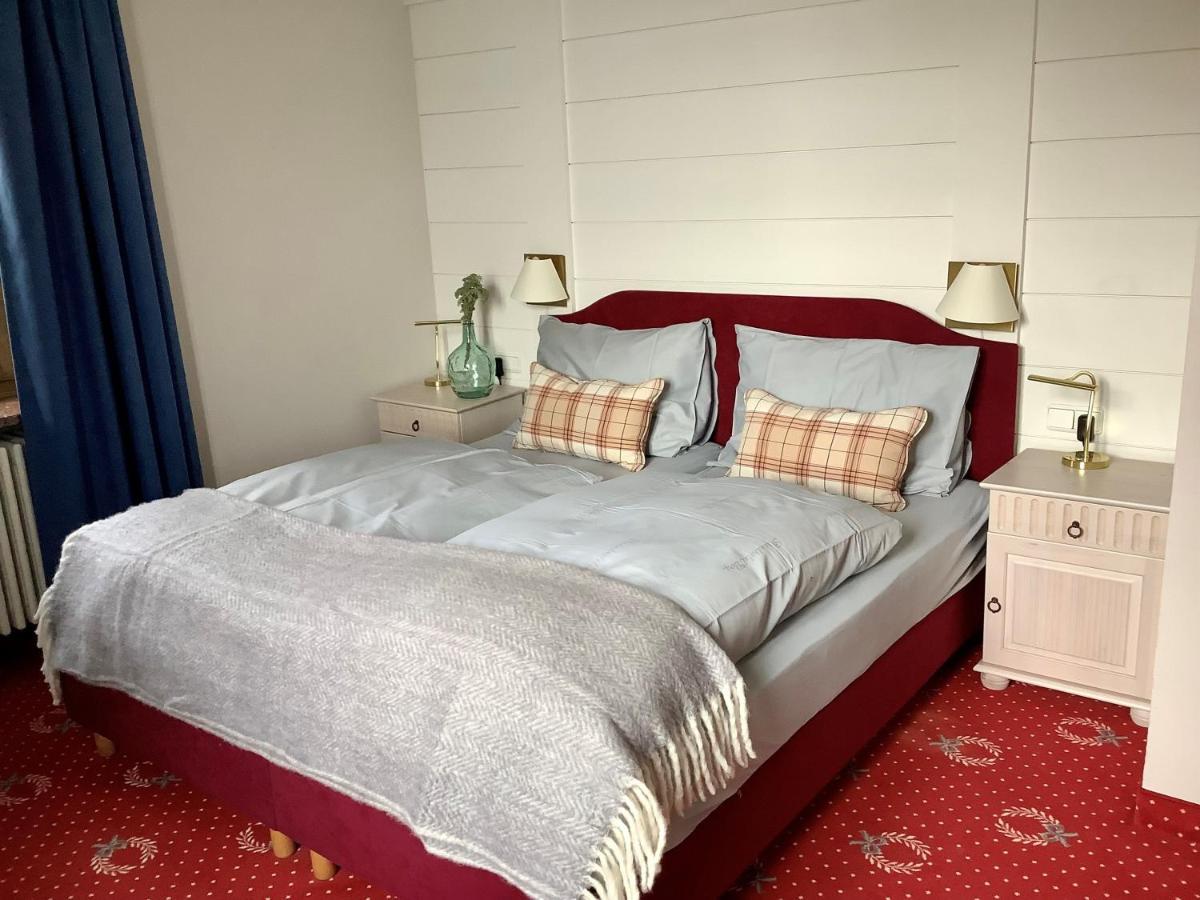 Strandhotel Berg แบร์ก อัม ชตาร์นแบร์เกอร์เซ ภายนอก รูปภาพ